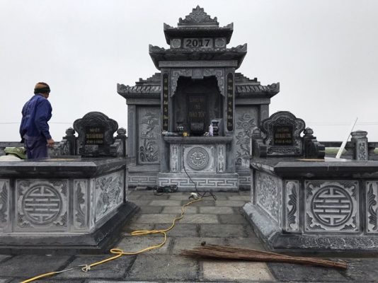 Lăng Mộ cho Ông Bà tại Nam Định với 2 ngôi Mộ đá đơn tam sơn.